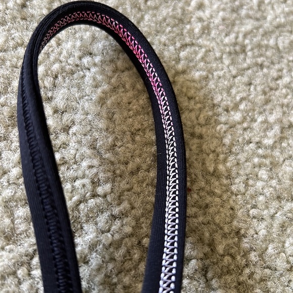 Lululemon bra - Picture 3 of 8
